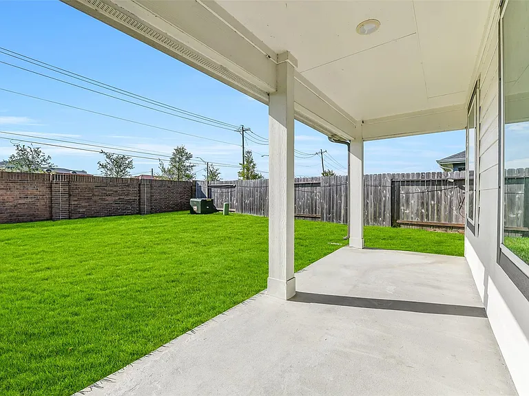 1004 Great Barracuda Ln — Photo 27