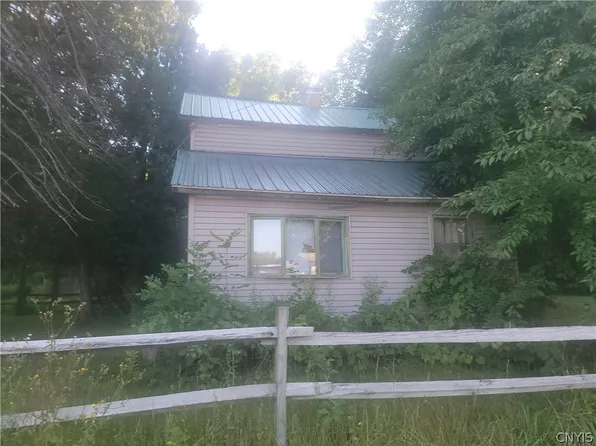 6657 E Taft Rd, East Syracuse, NY 13057