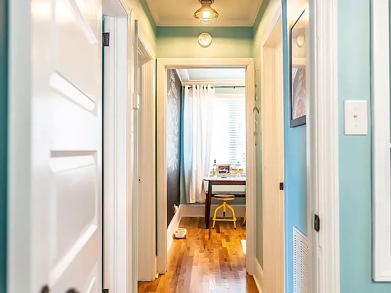 804 Calvin Cir — Photo 17
