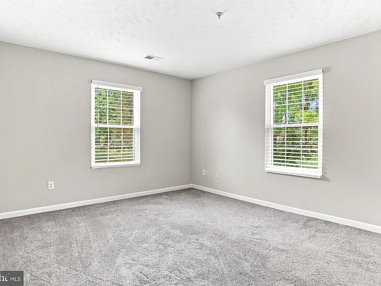 127 Brookland Ter #8 — Photo 28