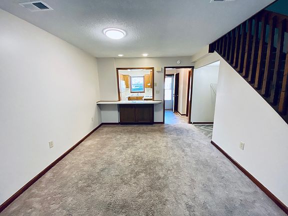 Dining room_11042022