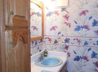 2136 Manor Rd, Uniontown, OH 44685