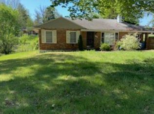 1354 Stein Rd, Saint Louis, MO 63135