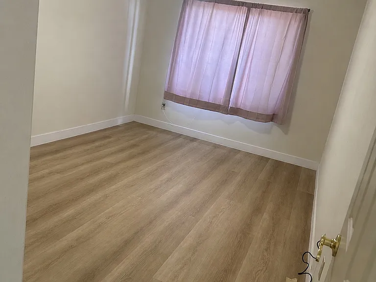 12802 Dillon Ln — Photo 10
