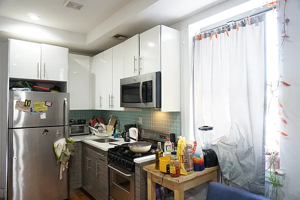 Rented by Rennit Inc. | media 41