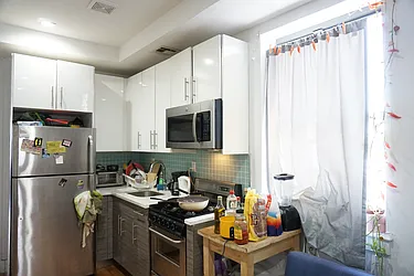 Rented by Rennit Inc.