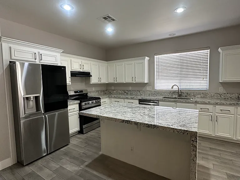 3819 Sterling Crest Pl — Photo 6