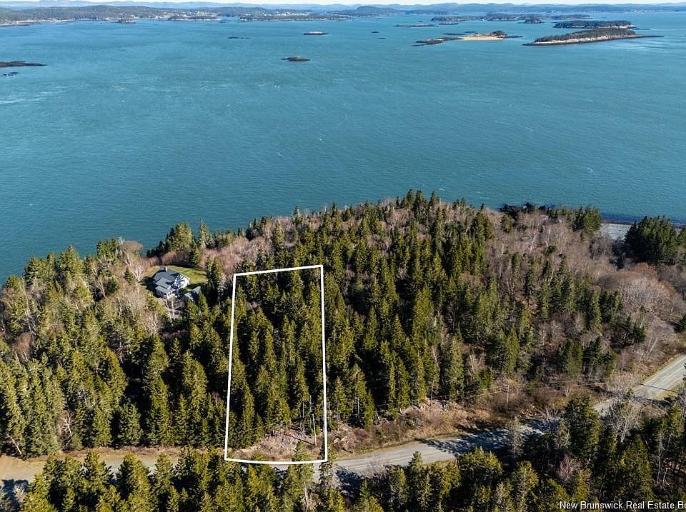 2nd image of LOT Lighthouse Rd
