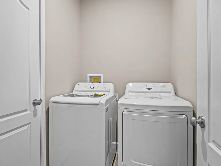 Washer dryer