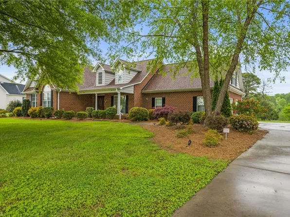 249 Wildflower Trl, Lexington, NC 27295