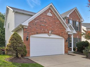 13 Eagle Crest Ln, Saint Charles, MO 63303