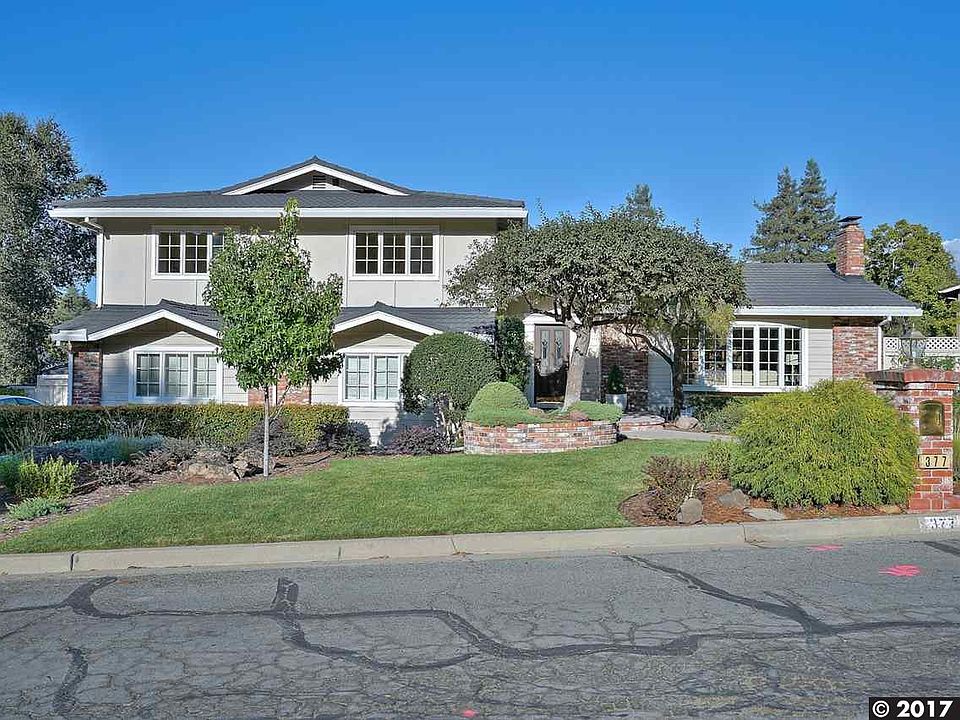 1st image of 377 Tharp Dr