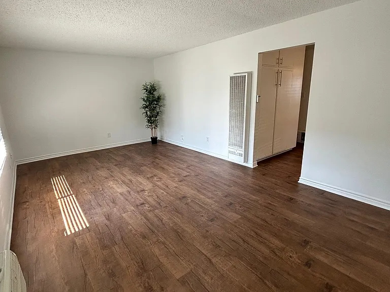 Pine Terrace — Photo 18
