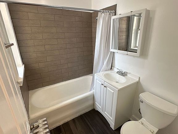 2nd image of 9001 S Elizabeth St #9003-1