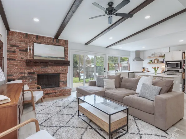 1424 Cross Bend Rd, Plano, TX 75023