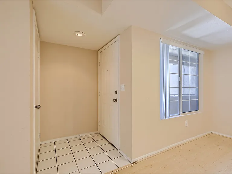 1909 Mountain Hills Ct #206-1-1 — Photo 10