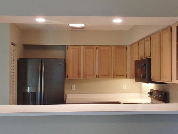 4th image of 1577 SW Crossings Cir