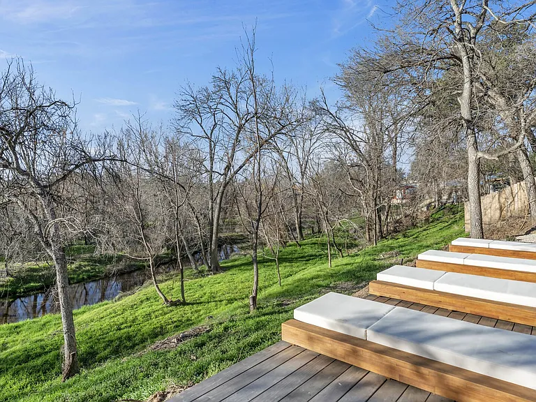 Arbor Ln — Photo 33