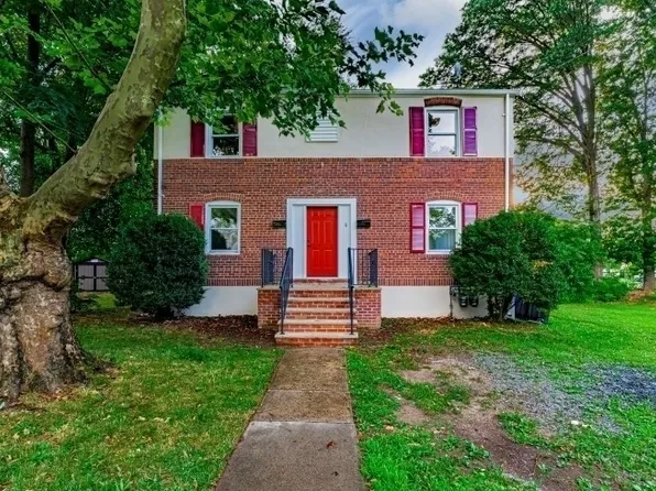 6 Armstrong St Floor 2, South Bound Brook, NJ 08880