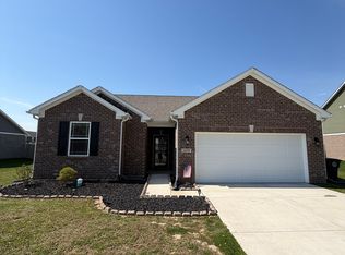 1279 Bontrager Ln, Shelbyville, IN
