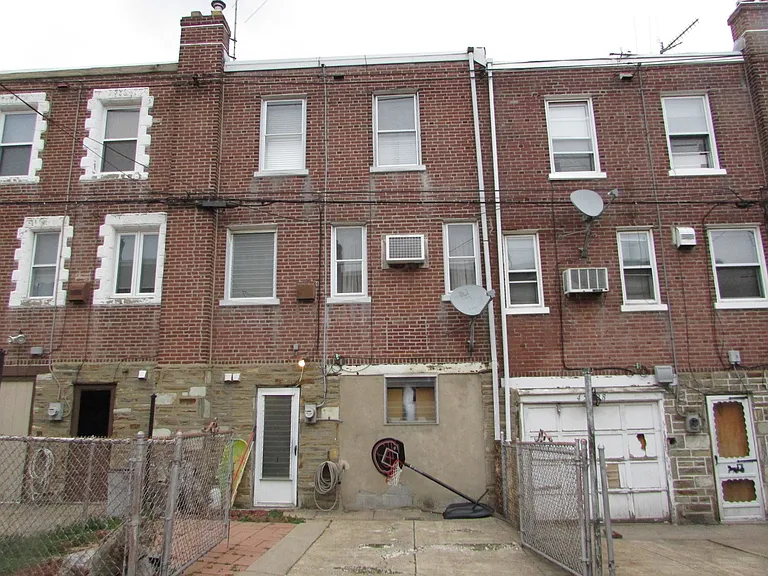 4526 Aldine St — Photo 8