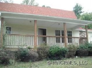 2285 Howard Gap Rd, Hendersonville, NC 28792