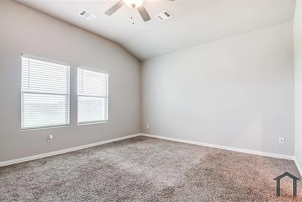 5219 Amistad Ave — Photo 6