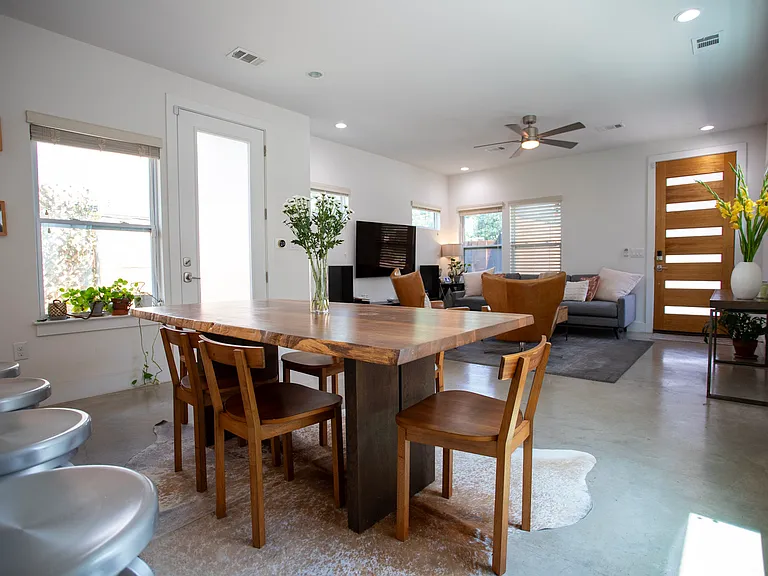 3713 Munson St — Photo 4