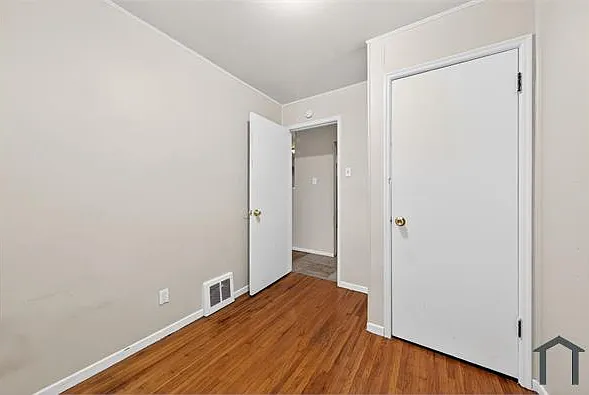 10409 Renfrew Dr — Photo 11