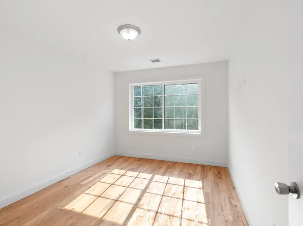 1372 Forest Hill Road image 14 of 28