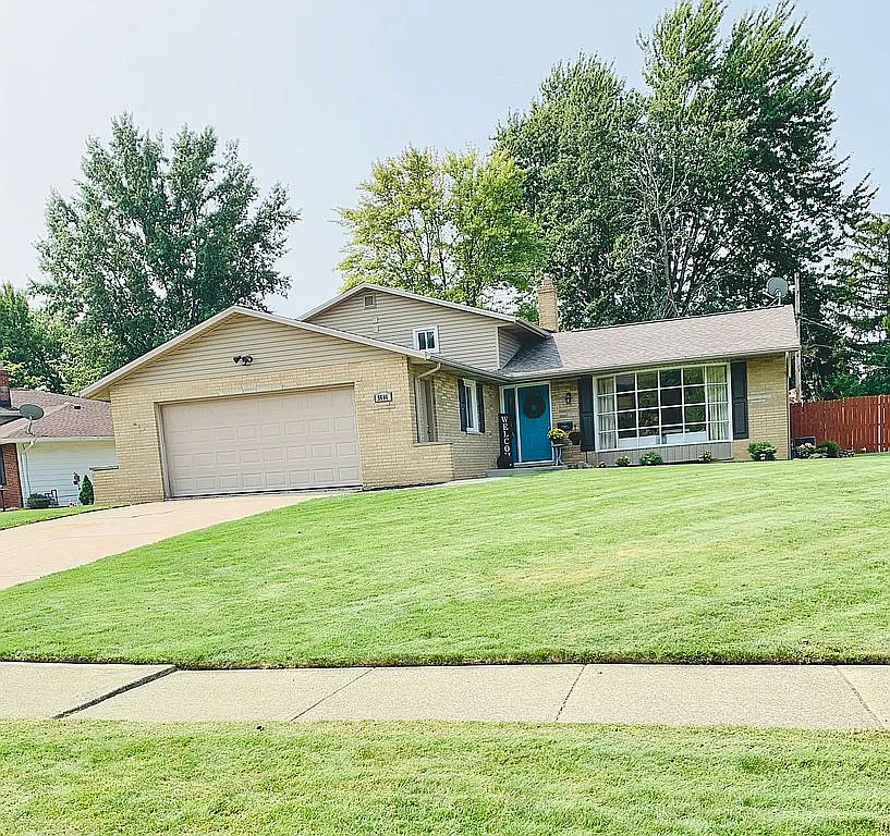 5606 N Circle View Dr photo 1