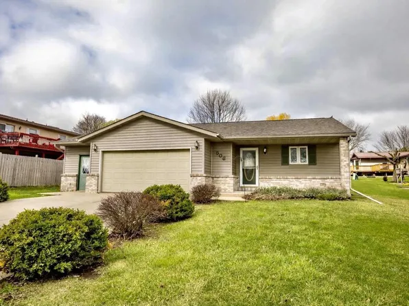 506 Bray Street, Dodgeville, WI 53533