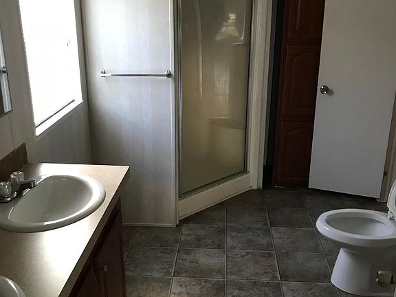 5th image of 12213 Albany Ave