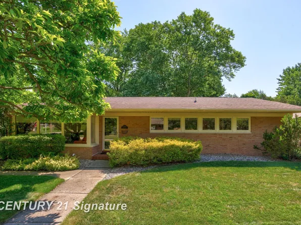 1750 Coolidge Ave, Saginaw, MI 48638