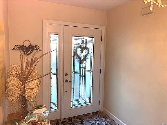 2nd image of 197 Gothic Cir