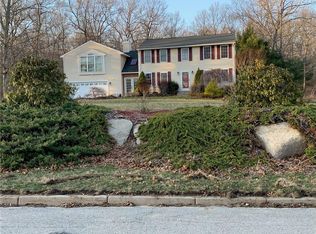 19 Casey Ln, Coventry, RI 02816