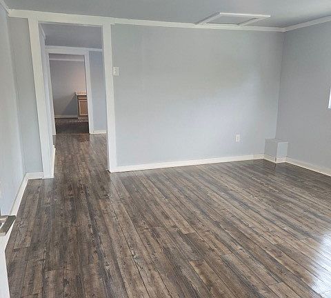 2nd image of 701 Cumberland Dr