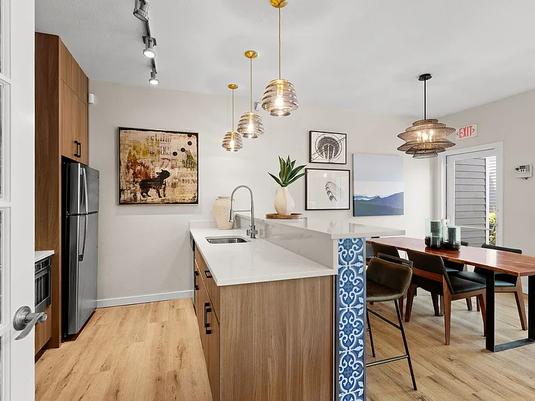 Avana West Hill — Photo 26