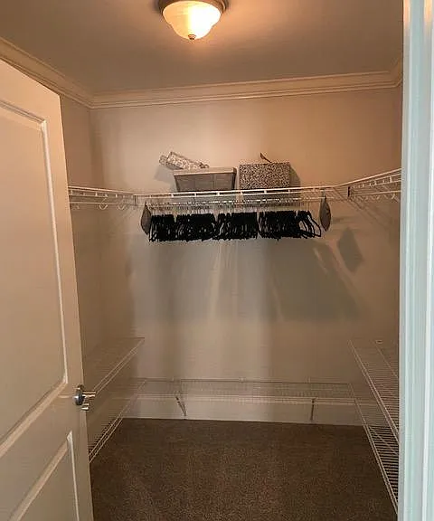 300 Watermarke Ln — Photo 9