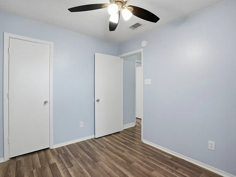 2540 Winter Oak St — Photo 14