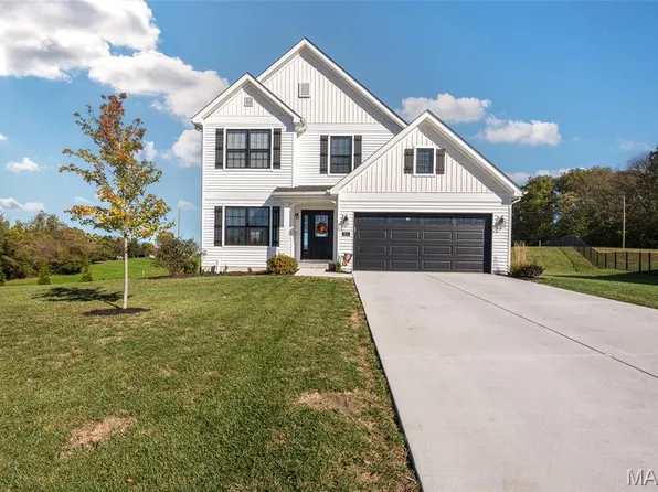 211 Grand Vista Ct, Edwardsville, IL 62025