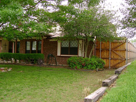 3rd image of 7309 Elizabeth Pl