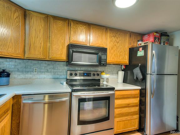 5th image of 24 S Newland Ct