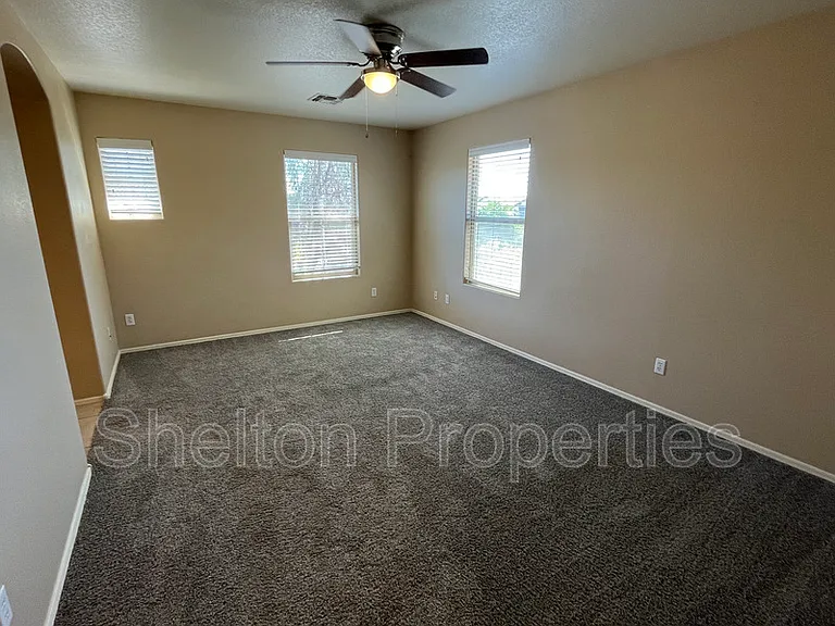 2958 N Clanton St — Photo 10