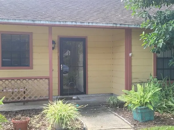 232 N RIDGEWOOD AVENUE #D-18, EDGEWATER, FL 32132