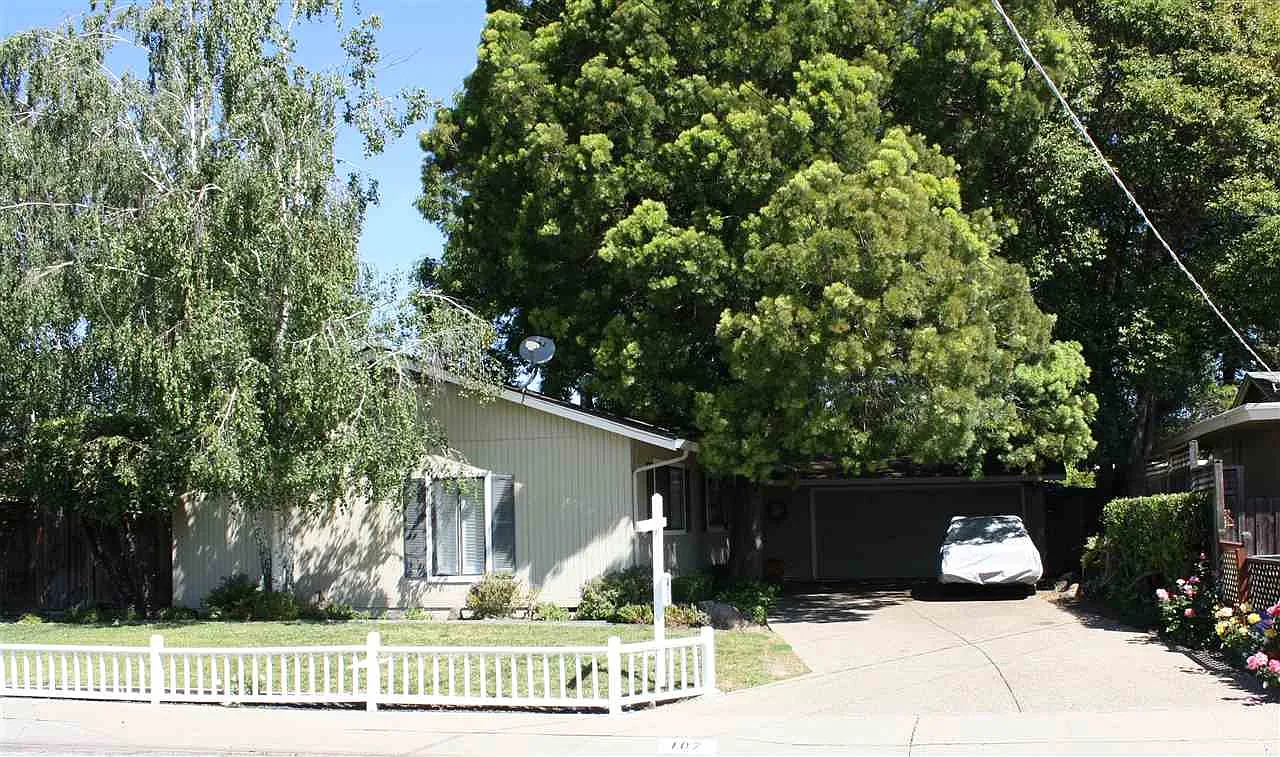 107 Lorenzo Dr photo 1