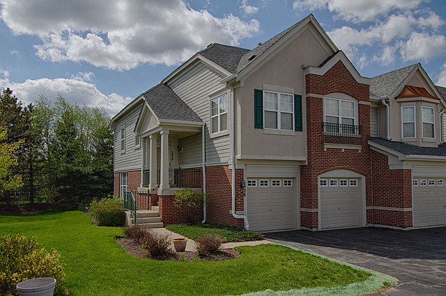 1st image of 328 Pine Lake Cir #328