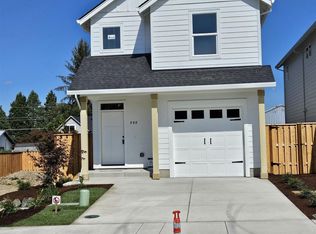 848 Chestnut Way, Silverton, OR 97381