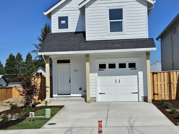 848 Chestnut Way, Silverton, OR 97381