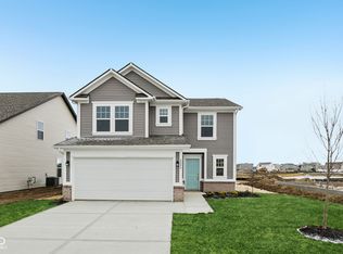 2043 White Oak Ln, Shelbyville, IN 46176